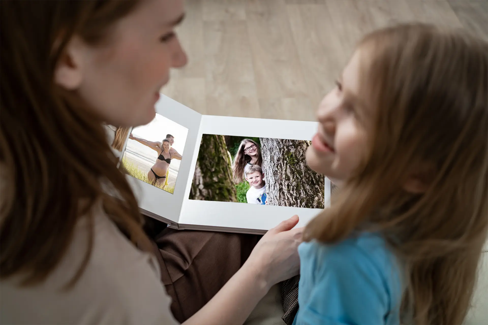 Livre de mariage avec photo de couple et noms 'Solenn & Armand' sur la couverture